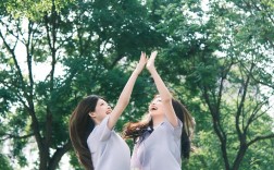 毕业照怎么拍才够创意？两人合照怎么玩出新花样？