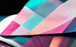 网页海报创意，如何吸引眼球又传递信息？