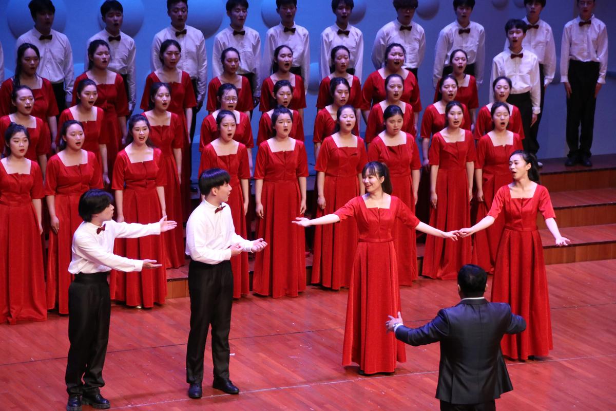 拍摄大合唱技巧-图1