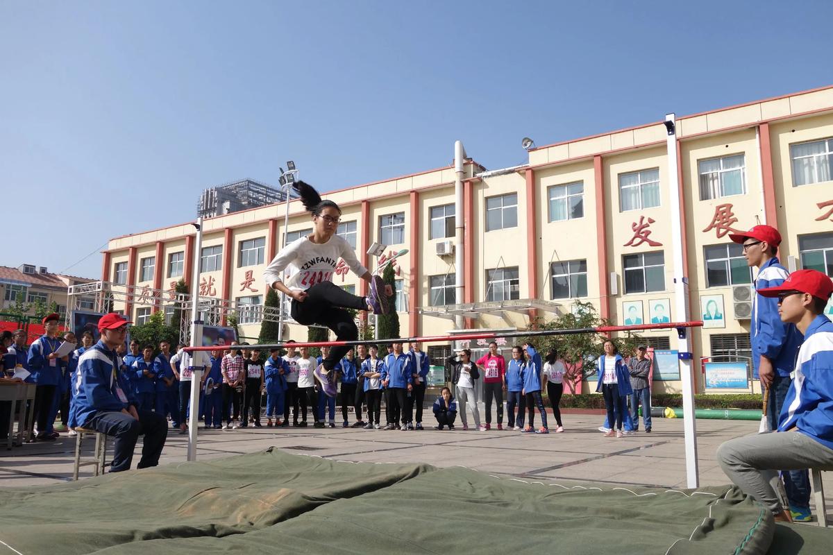 女生跳高有哪些实用技巧?-图3 女生跳高有哪些实用技巧?-图3