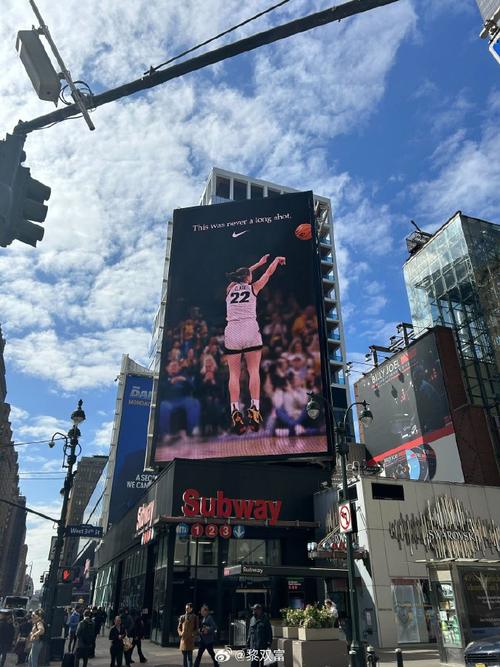 耐克创意广告牌如何引爆潮流话题？-图2