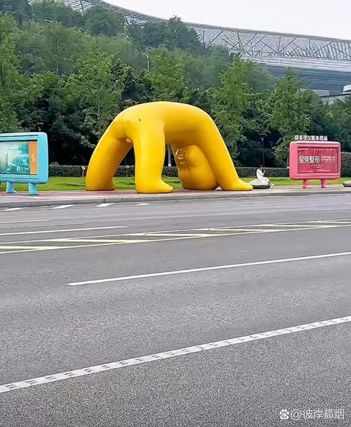 创意巴士站-图2