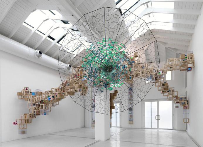 创意艺术装置-图2