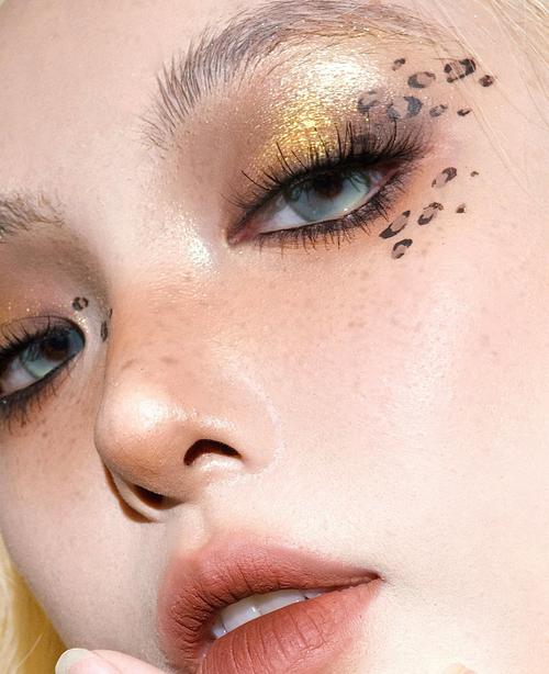 创意彩绘妆-图1