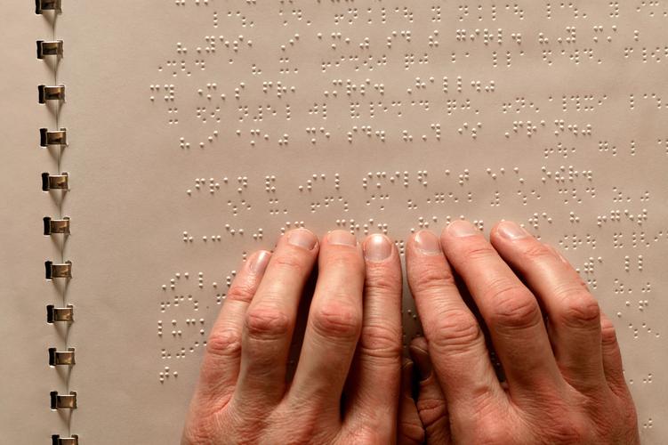 盲人触觉看书技巧-图3 盲人触觉看书技巧-图3