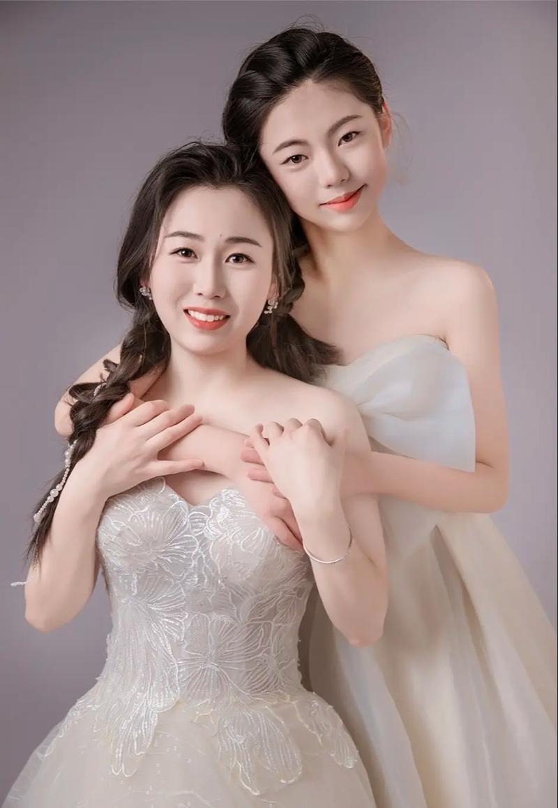 妈妈和女儿的创意照片藏着什么故事？-图2