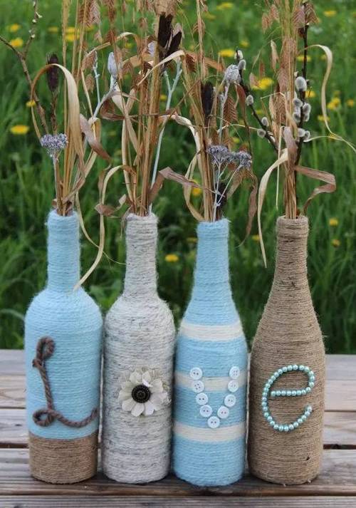 创意毛线缠瓶子如何变身可爱摆件？这些手工技巧在家能轻松复刻吗？-图3