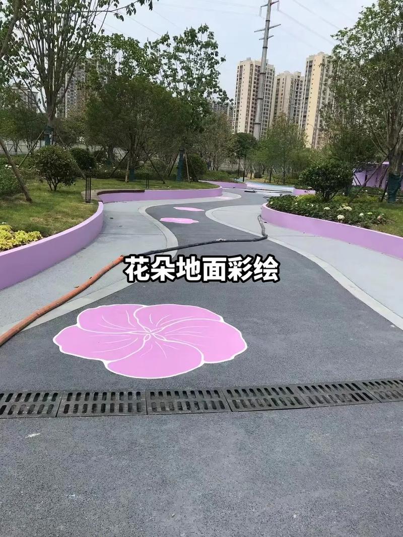 创意地面造型有哪些惊艳案例？图片如何展现其独特设计魅力？-图3