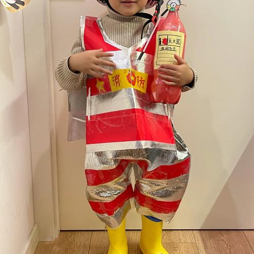 纸杯创意服装,环保与时尚如何碰撞?-图3 纸杯创意服装,环保与时尚如何碰撞?-图3