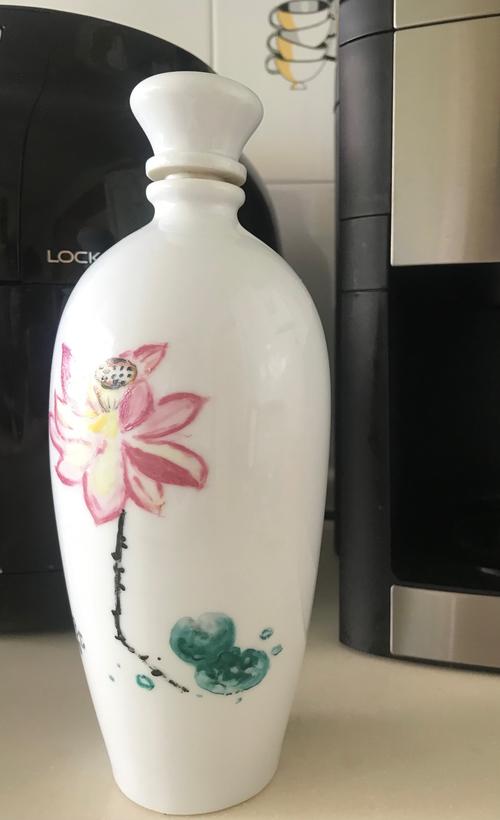 创意酒瓶绘画图片有哪些惊艳灵感？-图2