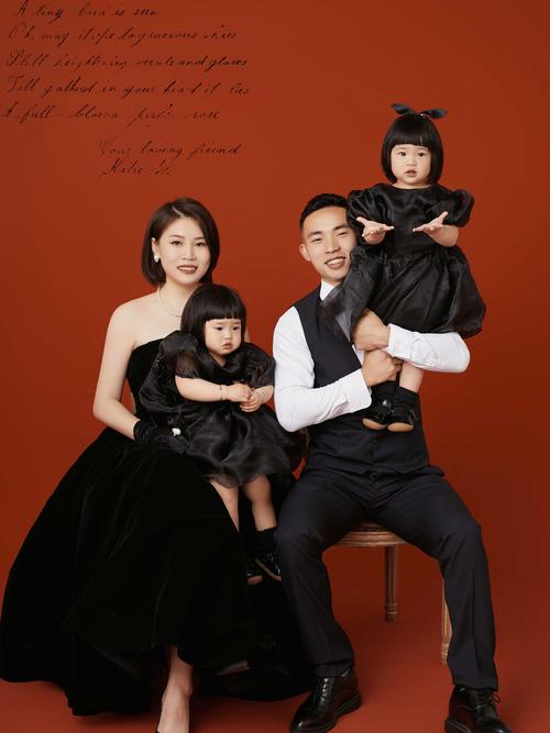 一家四口创意照片怎么拍才特别？-图2