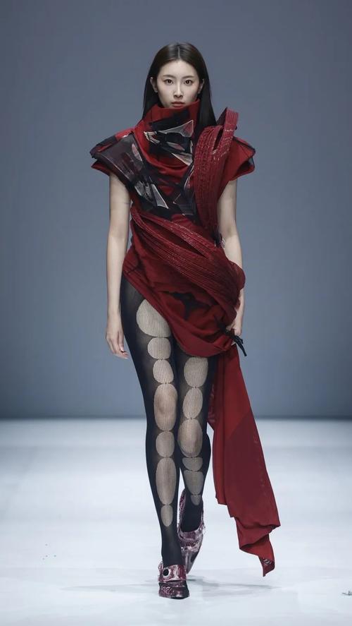 多功能创意服装设计，多功能创意服装设计图片-图1