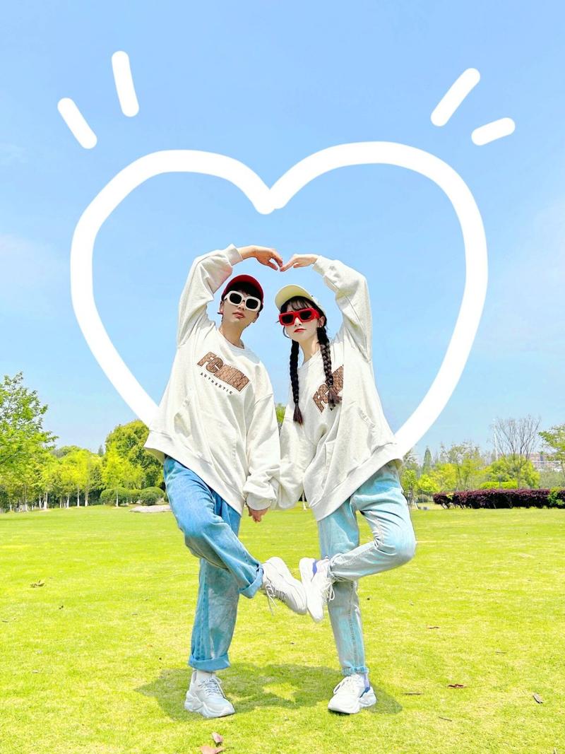 创意情侣拍照姿势有哪些？-图1