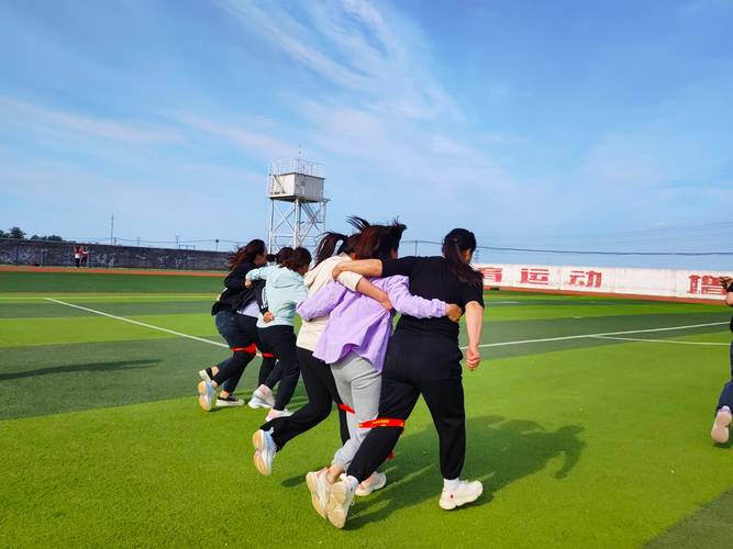 三人四足 技巧-图1