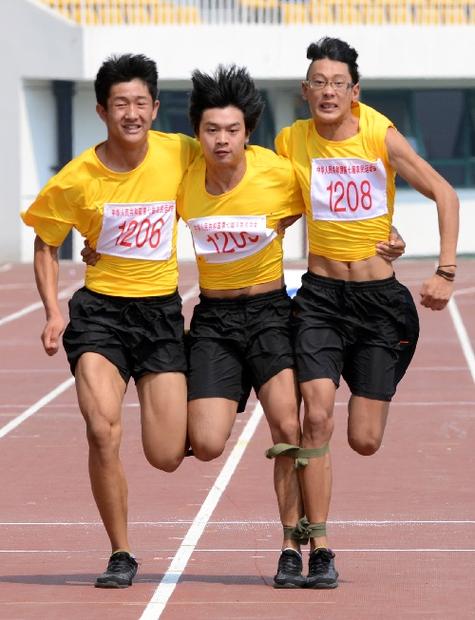 三人四足 技巧-图2