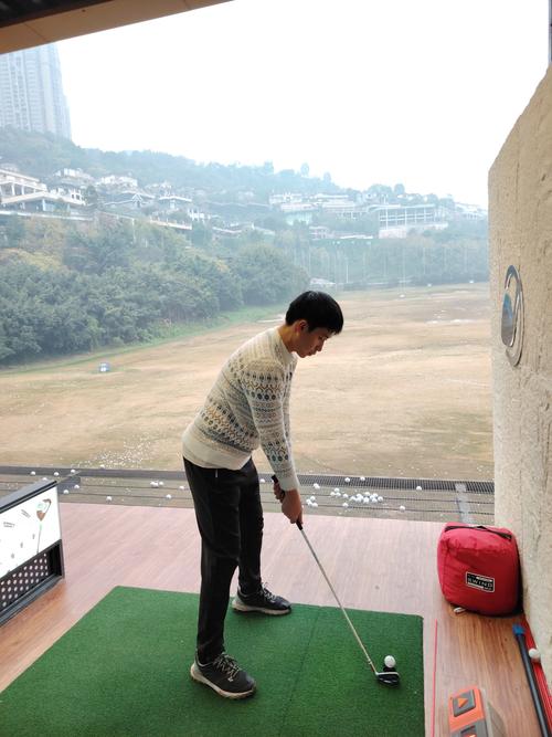 高尔夫如何放松肩膀？-图3