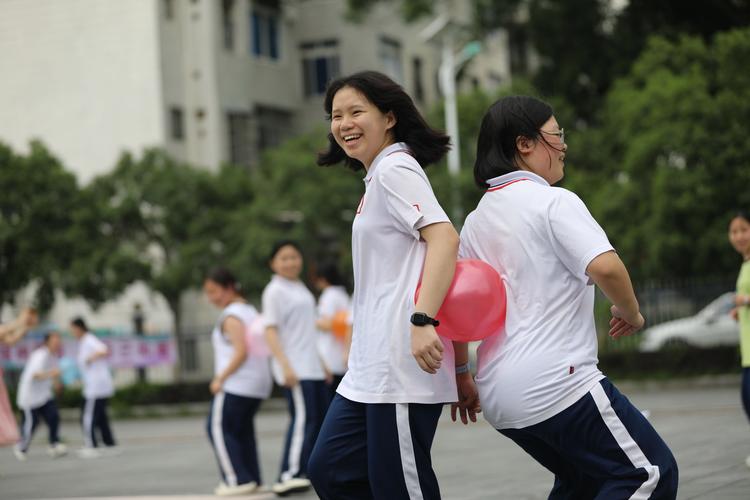 夹球跑有哪些核心技巧?-图2 夹球跑有哪些核心技巧?-图2