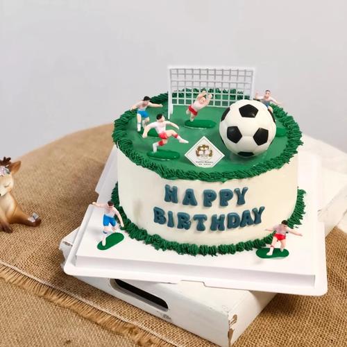 足球蛋糕怎么做才够创意？-图2