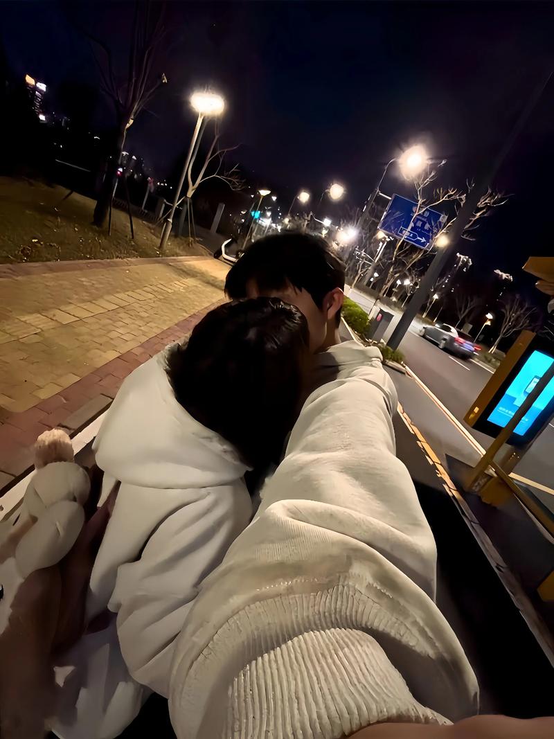 情侣异地创意照片-图1