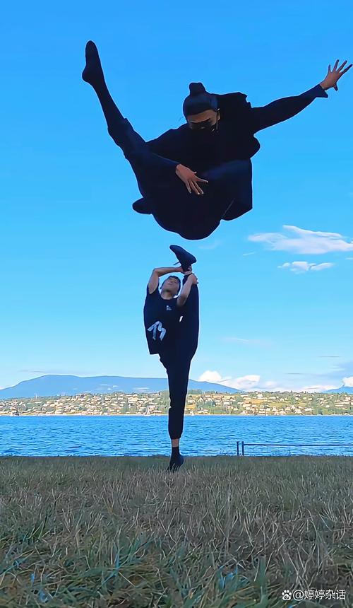 鱼跃技巧，鱼跃技巧舞蹈-图3