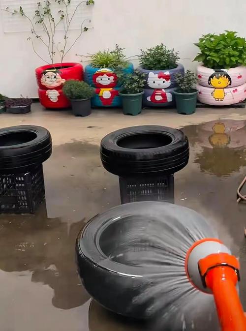 轮胎创意种植,废旧轮胎如何变身花盆?-图1 轮胎创意种植,废旧轮胎如何变身花盆?-图1