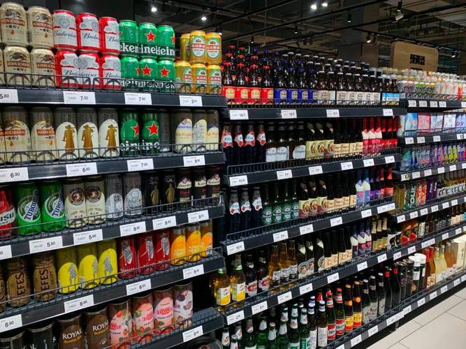 超市酒水创意陈列，如何提升视觉吸引力？-图1